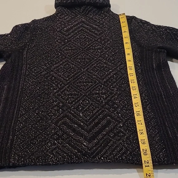 EUC VTG Ralph Lauren Blue Label Wool/Cashmere Blend Cozy Turtleneck Sweater